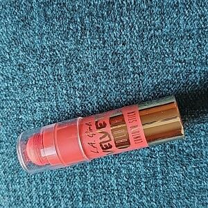 LA Girl Velvet Blush, Glimmer, New, factory sealed